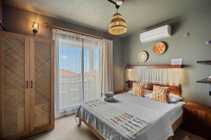 The Green Goose Hotel image