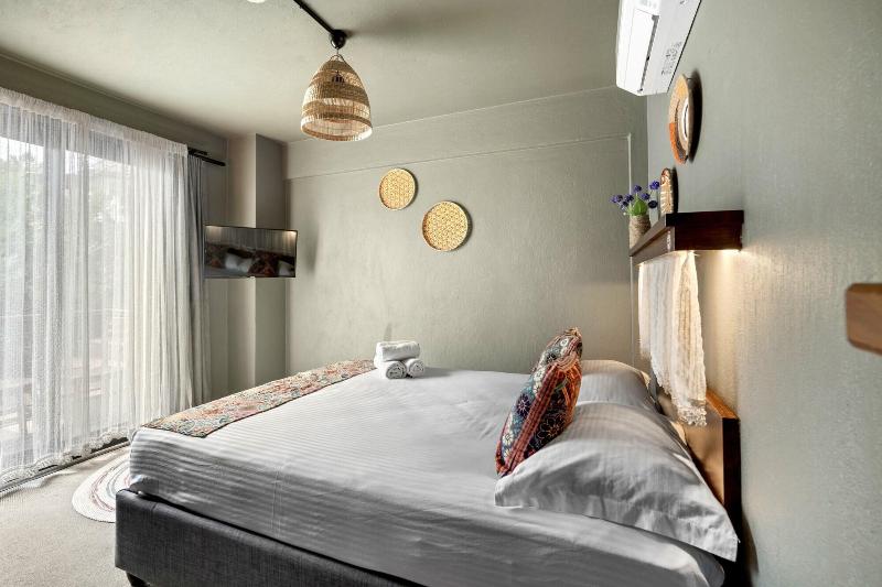 The Green Goose Hotel image