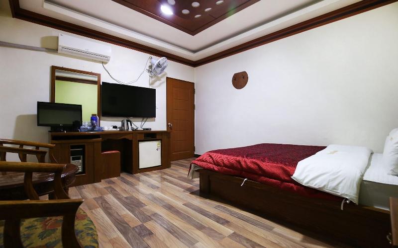 Nonsan Titanic Motel image
