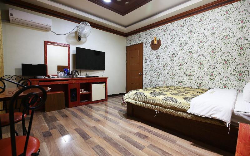 Nonsan Titanic Motel image
