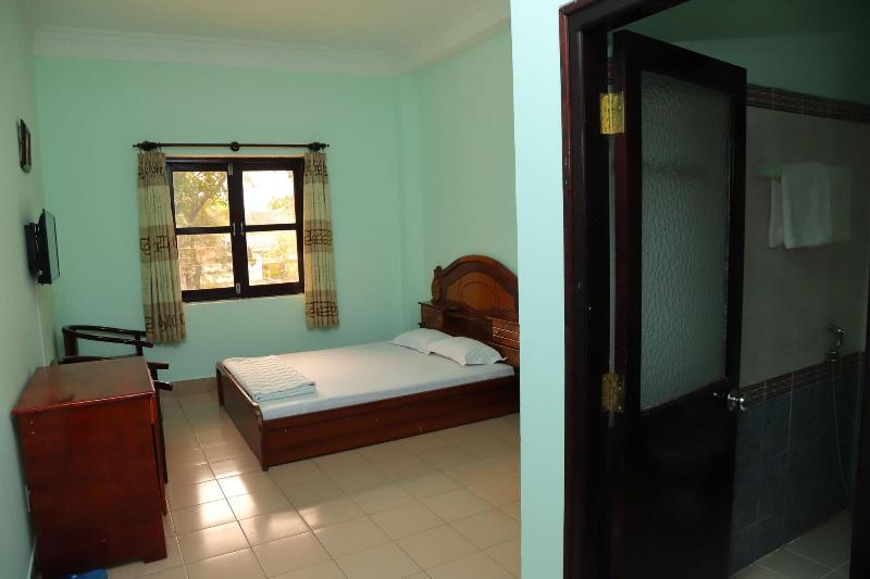 Phu Gia Hotel image