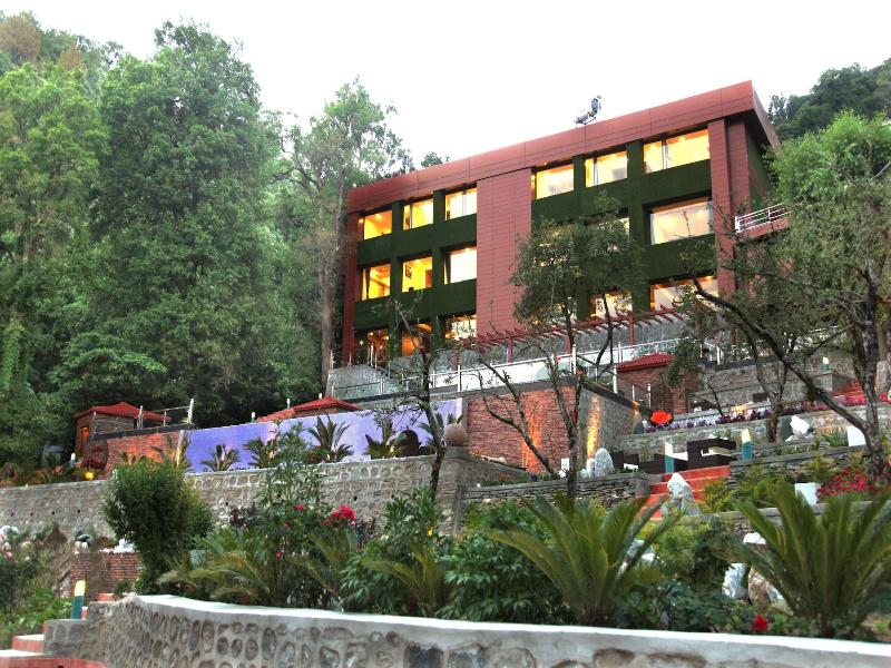 Aamari Resort image