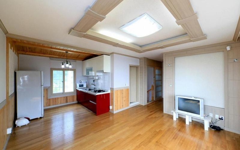 Eulwangri Q House Pension image