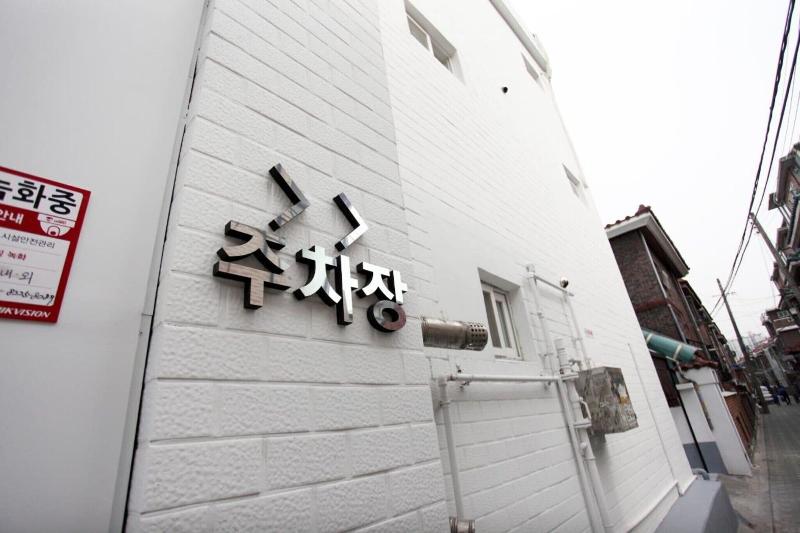 Seongbuk Nabi image