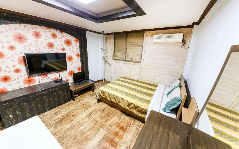 Buan Gyeokpo Chaeseok Resotel Oakville image