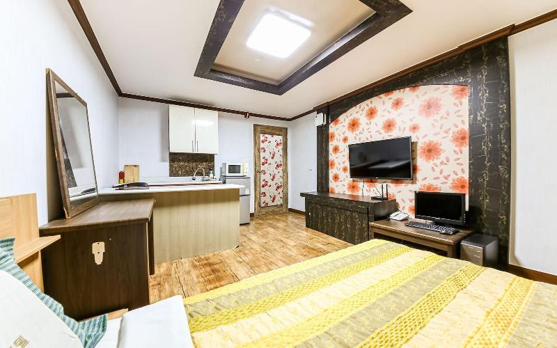 Buan Gyeokpo Chaeseok Resotel Oakville image
