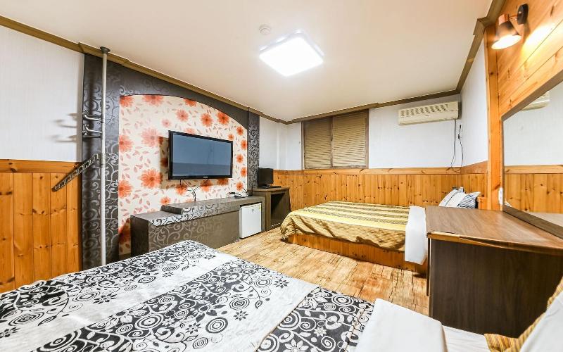 Buan Gyeokpo Chaeseok Resotel Oakville image