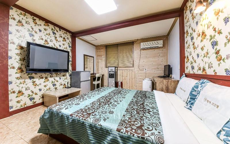 Buan Gyeokpo Chaeseok Resotel Oakville image