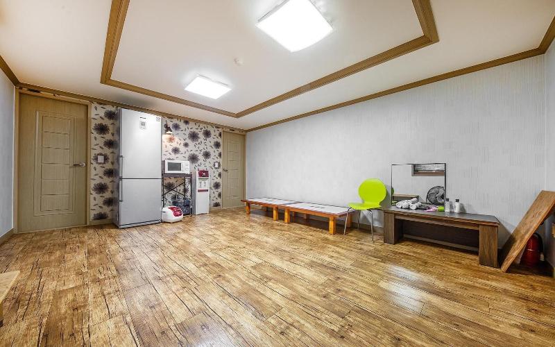 Buan Gyeokpo Chaeseok Resotel Oakville image