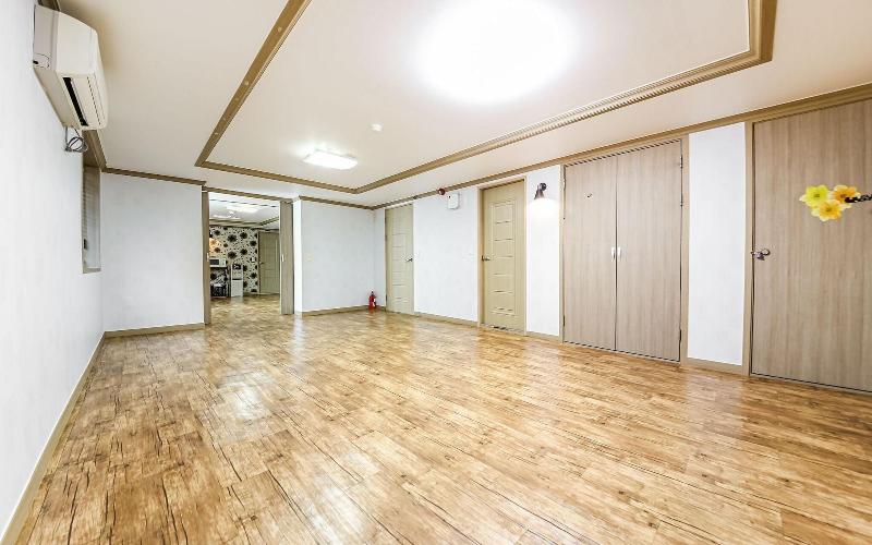 Buan Gyeokpo Chaeseok Resotel Oakville image