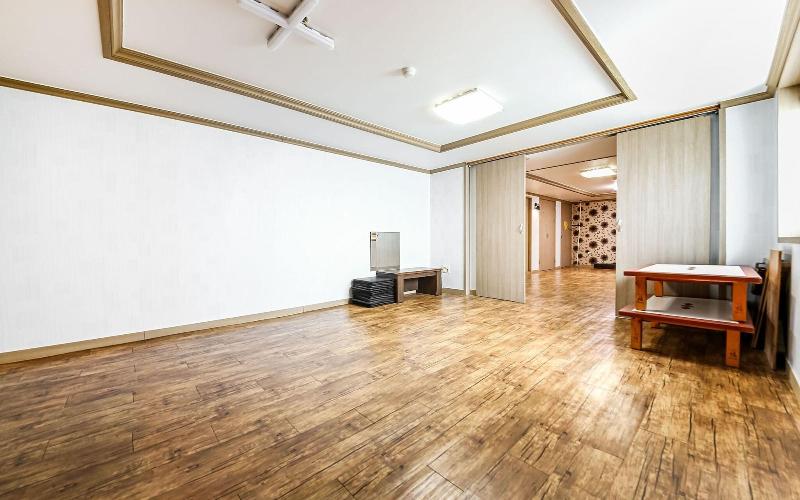 Buan Gyeokpo Chaeseok Resotel Oakville image