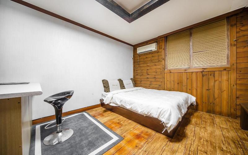 Buan Gyeokpo Chaeseok Resotel Oakville image