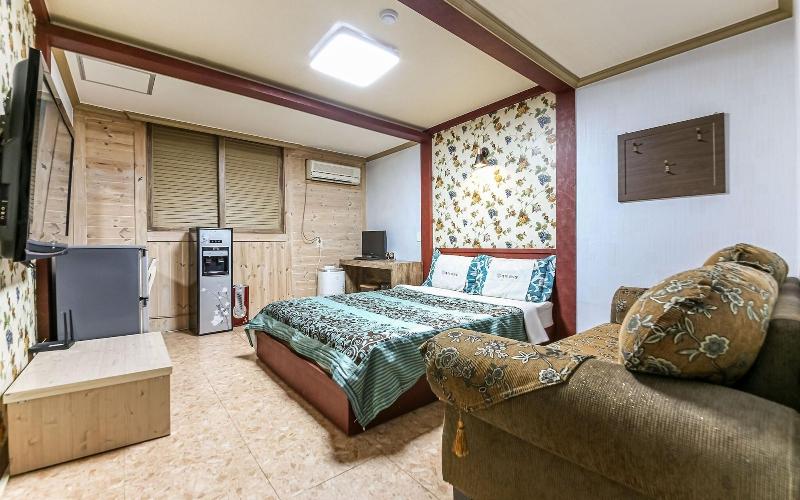 Buan Gyeokpo Chaeseok Resotel Oakville image