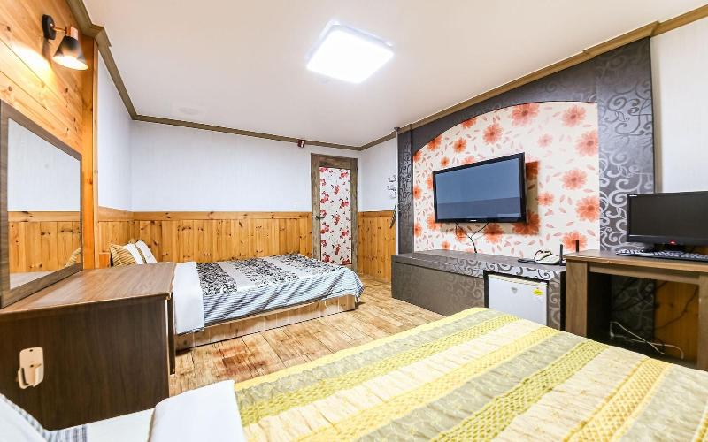 Buan Gyeokpo Chaeseok Resotel Oakville image