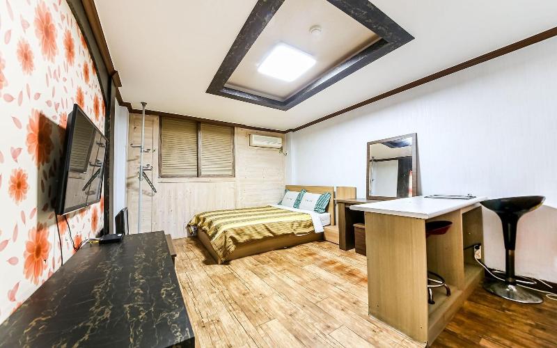 Buan Gyeokpo Chaeseok Resotel Oakville image