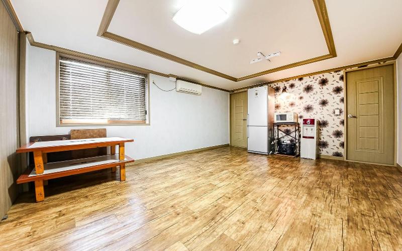 Buan Gyeokpo Chaeseok Resotel Oakville image