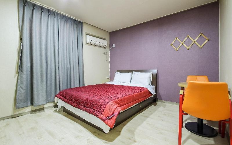 Q Motel Wanju image