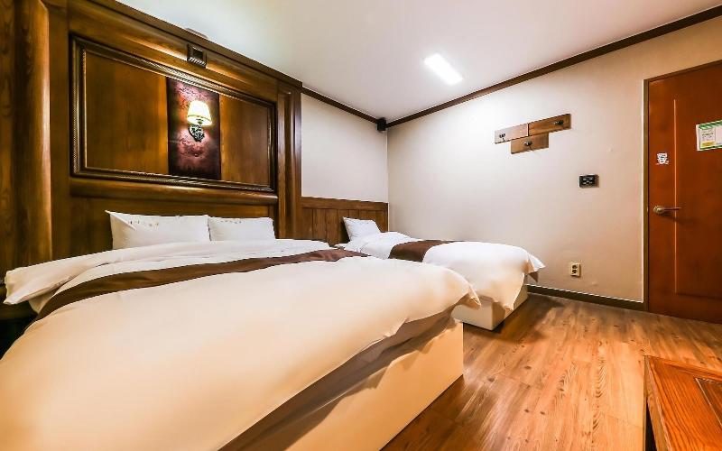 Gyeryong Hotel Venus image