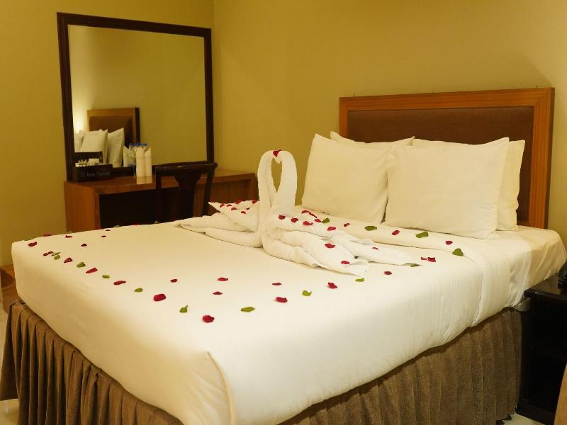Hotel Fountain image