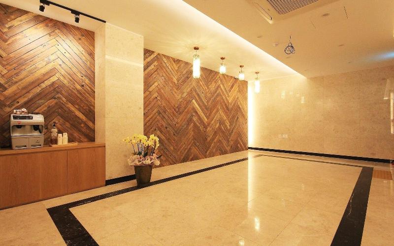 Wanju Grand Hotel image