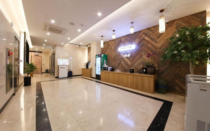 Wanju Grand Hotel image