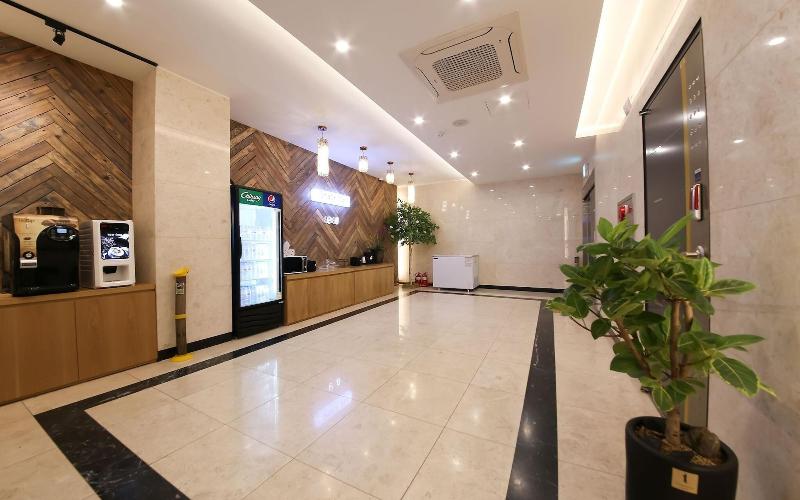 Wanju Grand Hotel image