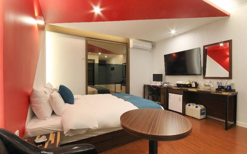 Wanju Grand Hotel image