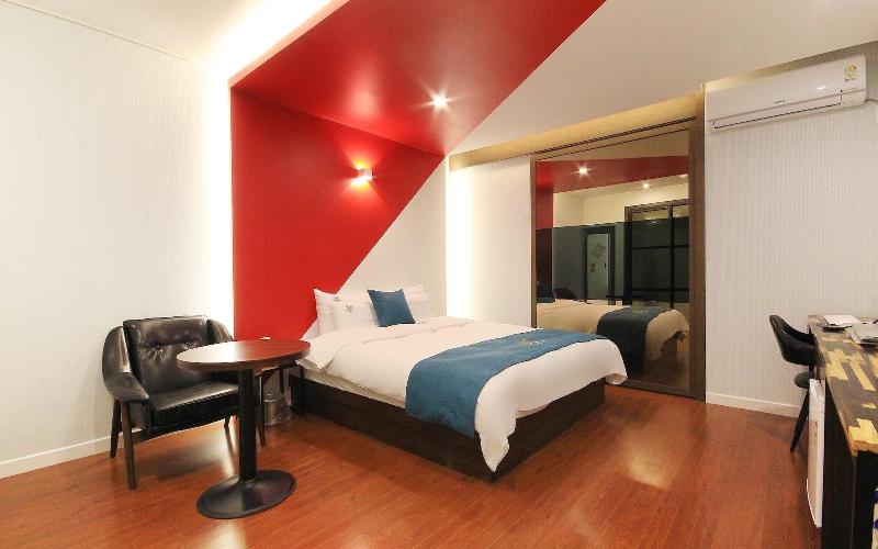 Wanju Grand Hotel image