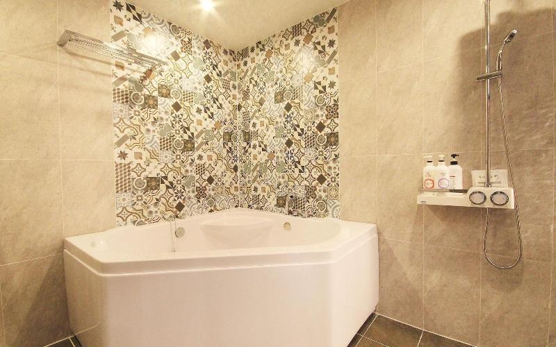 Wanju Grand Hotel image