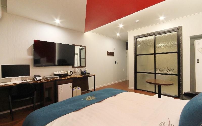 Wanju Grand Hotel image