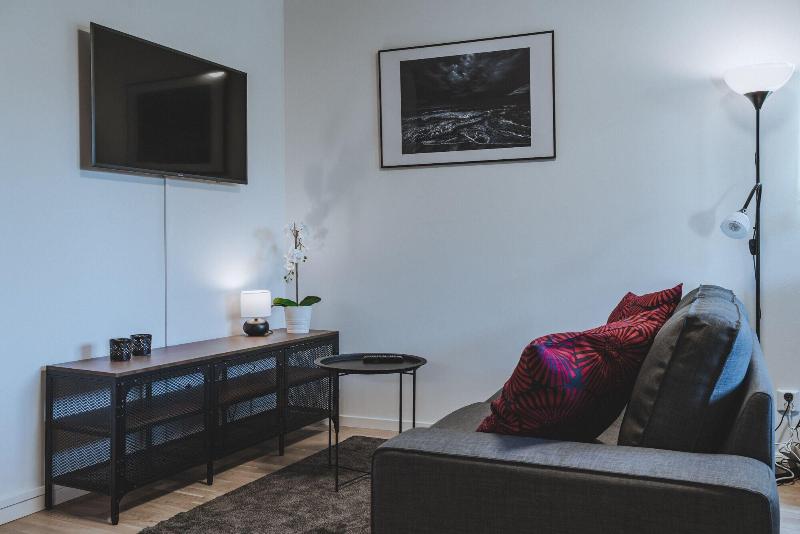 Magnolia House image