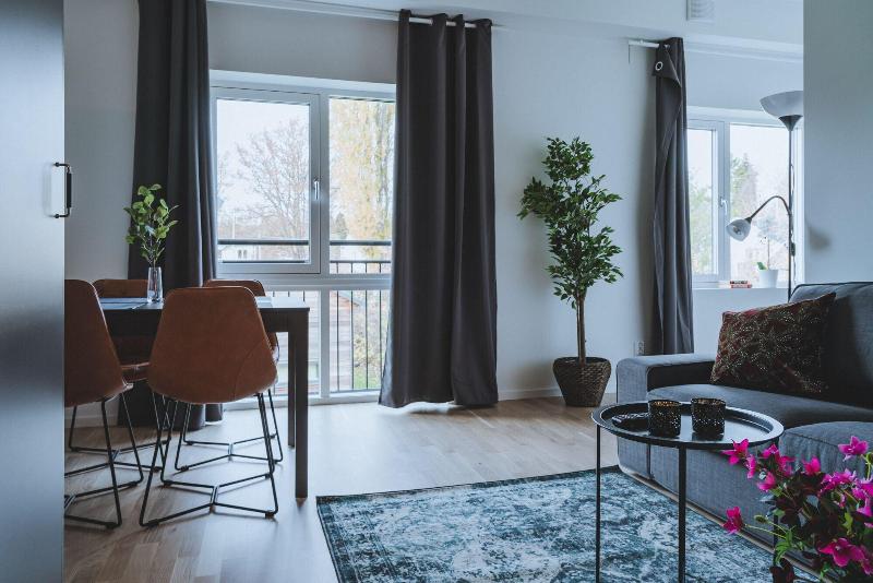 Magnolia House image