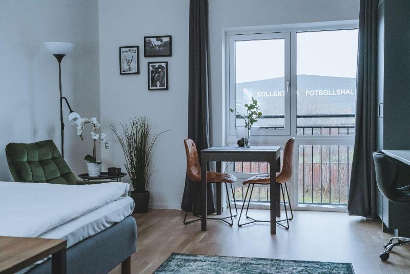 Magnolia House image