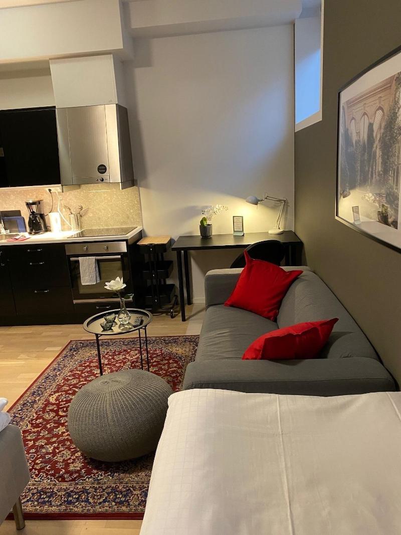 Magnolia House image