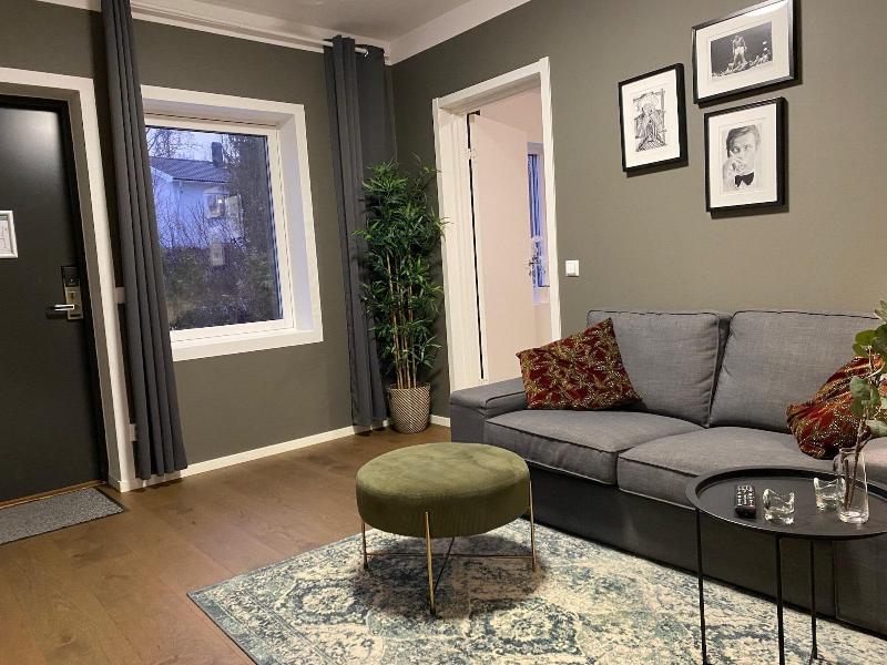 Magnolia House image