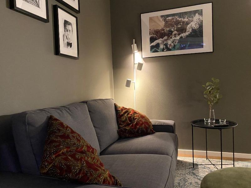 Magnolia House image