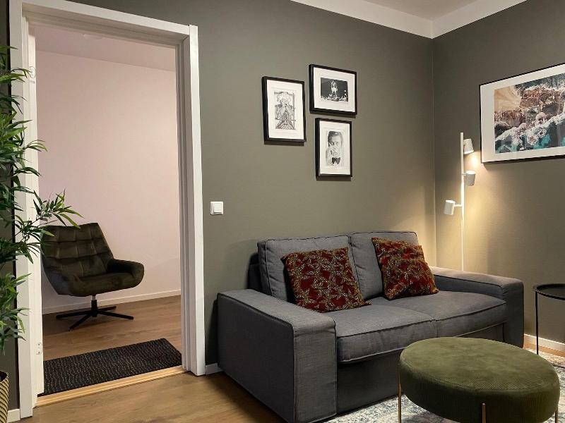 Magnolia House image