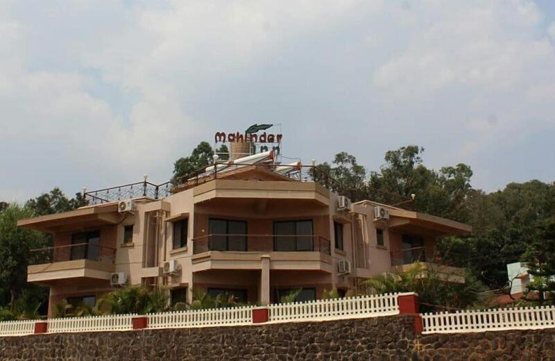 Mahinder Inn