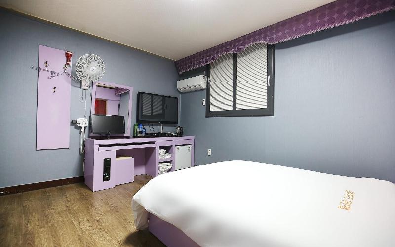 Jeungpyeong Gallery Self Check-in Motel image