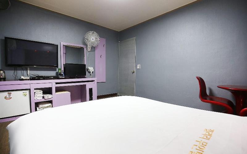 Jeungpyeong Gallery Self Check-in Motel image