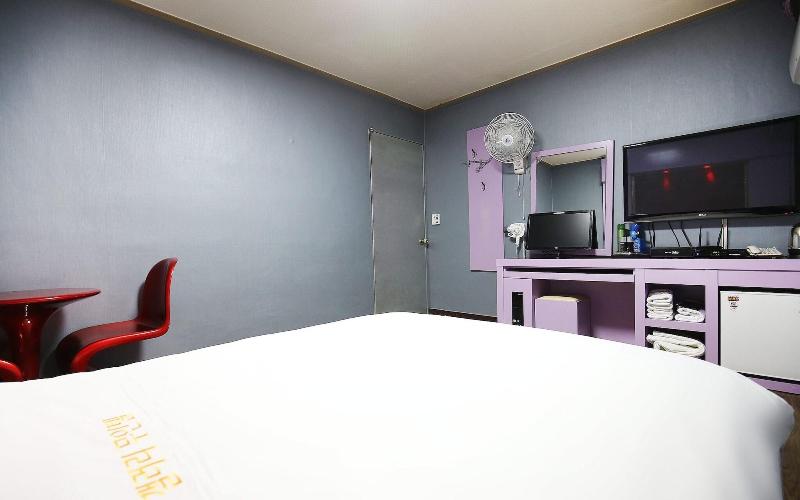Jeungpyeong Gallery Self Check-in Motel image