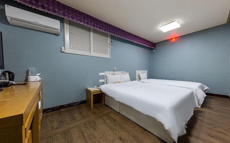 Jeungpyeong Gallery Self Check-in Motel image