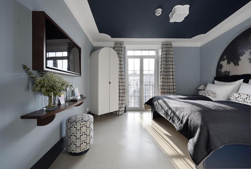 numa l Maximilian Rooms image