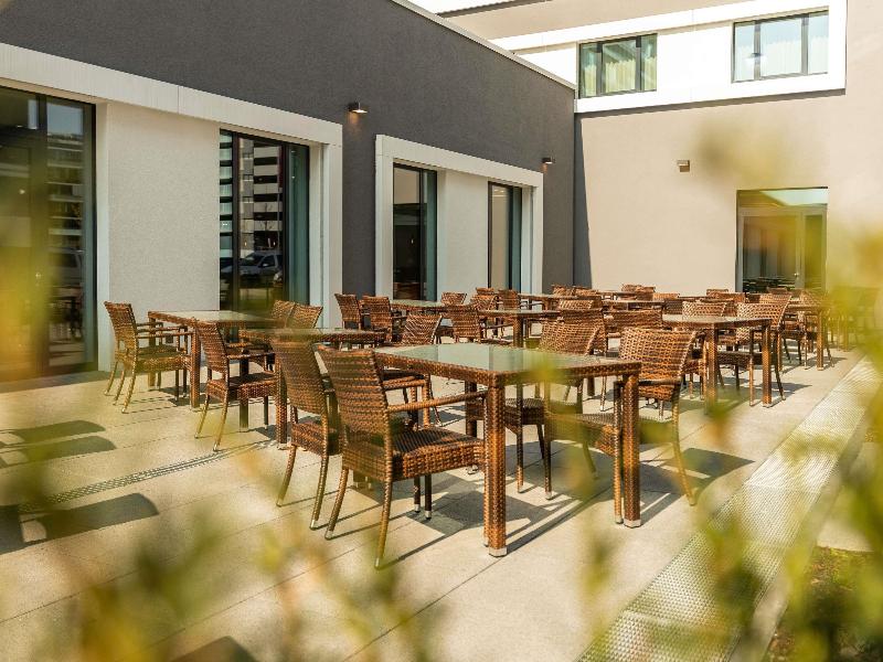 Novotel Duesseldorf Airport image
