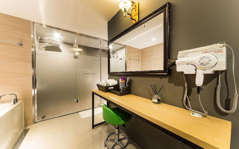 Gimpo Docking Hotel image