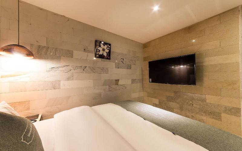 Gimpo Docking Hotel image