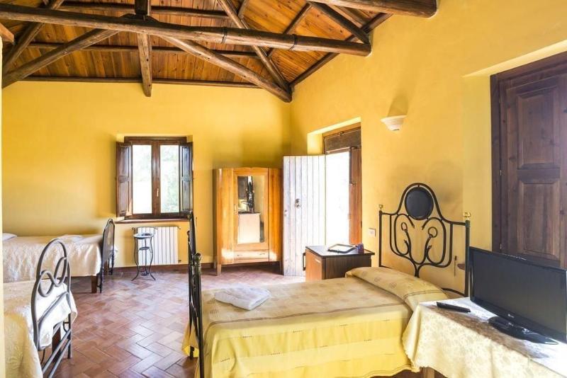 Feudo di Villa Anticaglia image