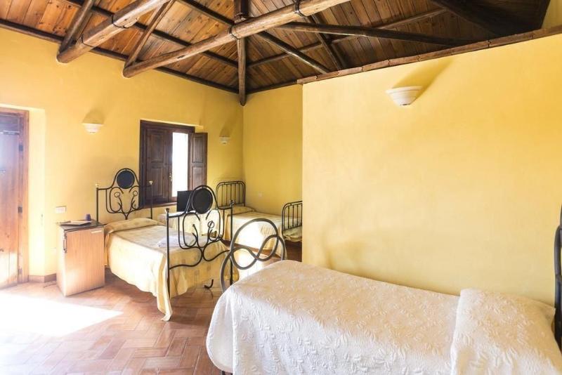 Feudo di Villa Anticaglia image