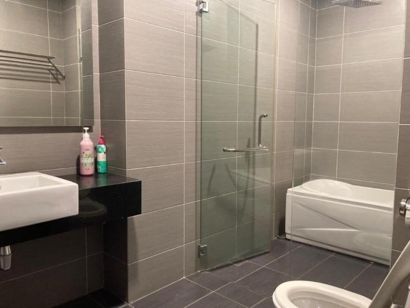 JB City Shopping Mall Apartment image