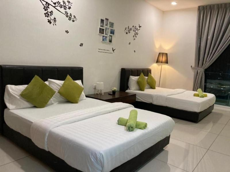 JB City Shopping Mall Apartment image